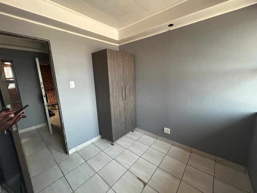 To Let 2 Bedroom Property for Rent in Klerksdorp North West